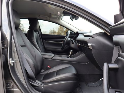 Used 2020 MAZDA MAZDA3 Sedan w/ Select Package image 20