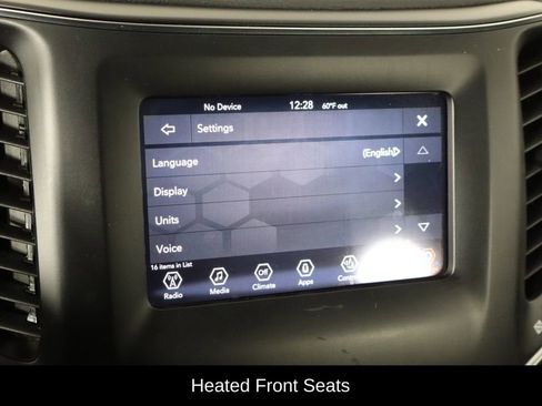 Used 2019 Jeep Cherokee Latitude Plus w/ Comfort/Convenience Group image 34