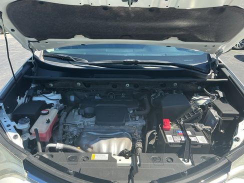 Used 2016 Toyota RAV4 LE FWD image 20