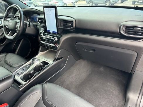 Used 2022 Ford Explorer ST w/ Equipment Group 401A AWD/4WD image 9
