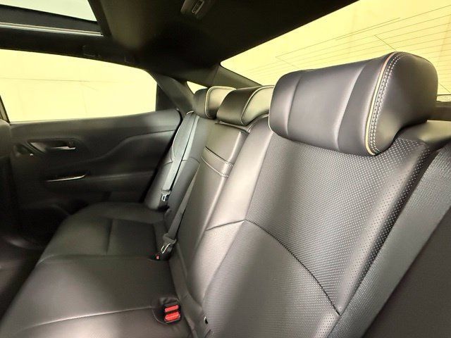 Used 2026 Toyota Crown Platinum AWD/4WD image 26