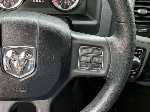 Used 2015 RAM 1500 Express AWD/4WD image 24