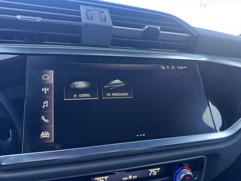 Used 2023 Audi Q3 2.0T Premium w/ Convenience Package image 25