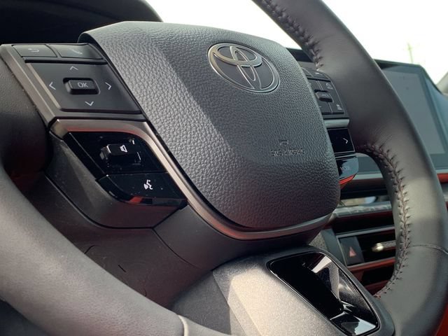 Used 2026 Toyota Camry XSE FWD image 19