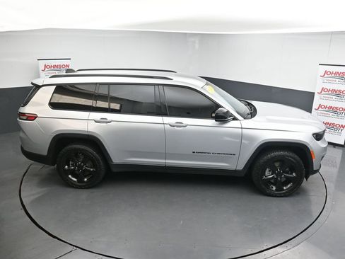 Used 2023 Jeep Grand Cherokee L Laredo AWD/4WD image 35