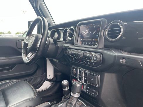 Used 2021 Jeep Wrangler Unlimited Rubicon w/ Xtreme Recon 35" Tire Package AWD/4WD image 30