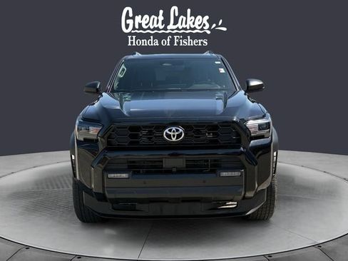 Used 2025 Toyota 4Runner TRD Off-Road Premium AWD/4WD image 8
