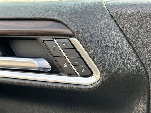 Used 2024 GMC Sierra 1500 SLT w/ SLT Premium Plus Package image 41