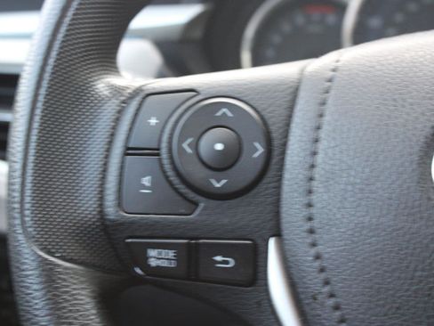 Used 2016 Toyota Corolla LE FWD image 13