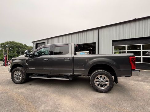 Used 2019 Ford F350 Lariat w/ Lariat Ultimate Package AWD/4WD image 7