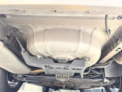 Used 2002 Ford Taurus SEL FWD image 35