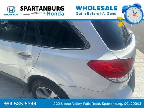 Used 2013 Subaru Outback 2.5i Limited AWD/4WD image 3
