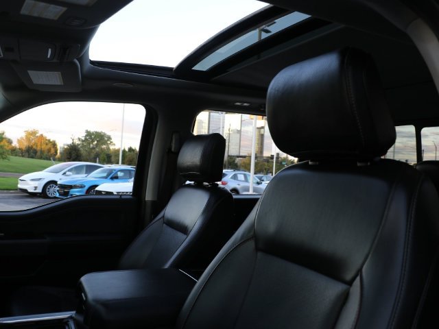 Used 2023 Ford F350 Lariat w/ Lariat Ultimate Package AWD/4WD image 22