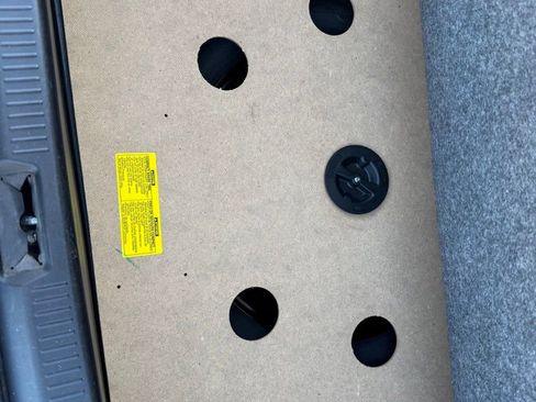 Used 2011 Toyota Camry LE image 27