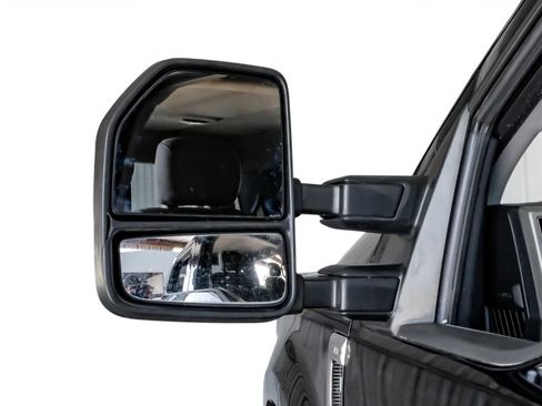 Used 2019 Ford F250 XLT w/ XLT Premium Package AWD/4WD image 38