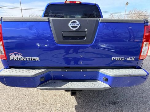 Used 2012 Nissan Frontier PRO-4X image 6