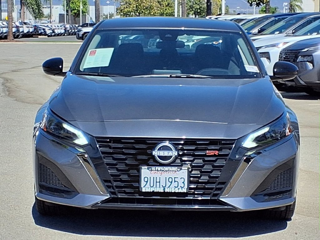 Certified 2025 Nissan Altima 2.5 SR FWD image 2