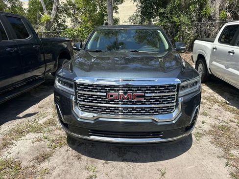Used 2020 GMC Acadia Denali w/ Technology Package FWD image 2