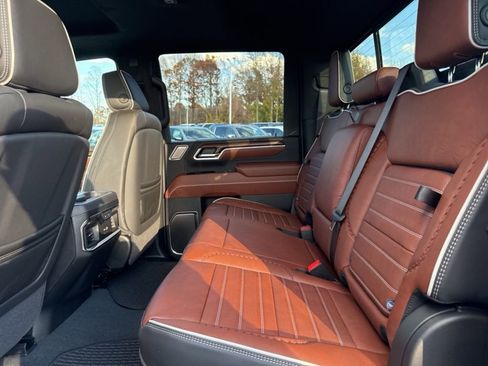 New 2026 GMC Sierra 2500 Denali Ultimate image 13