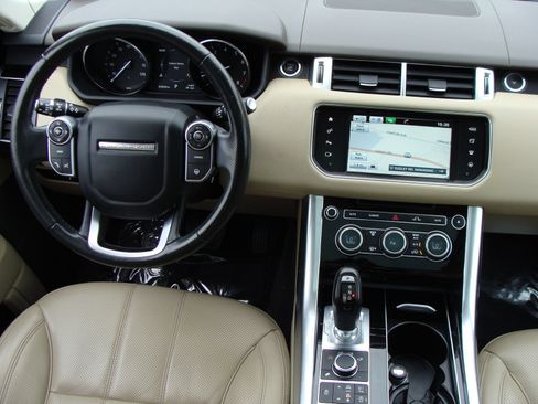 Used 2016 Land Rover Range Rover Sport HSE AWD/4WD image 9