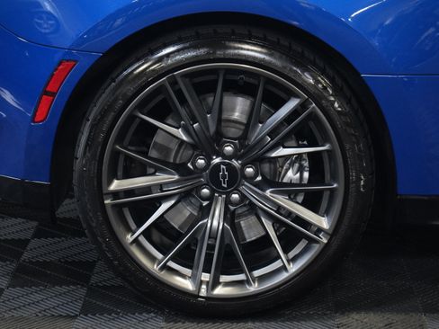 Used 2021 Chevrolet Camaro ZL1 RWD image 49
