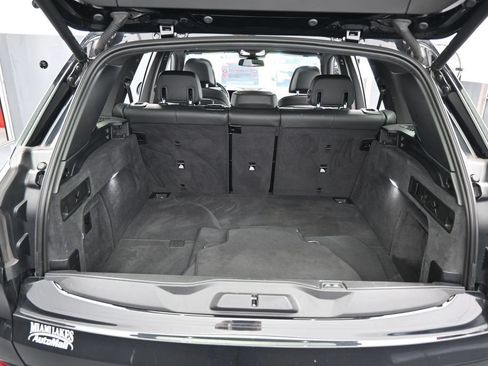 Used 2025 BMW X5 xDrive50e AWD/4WD image 45