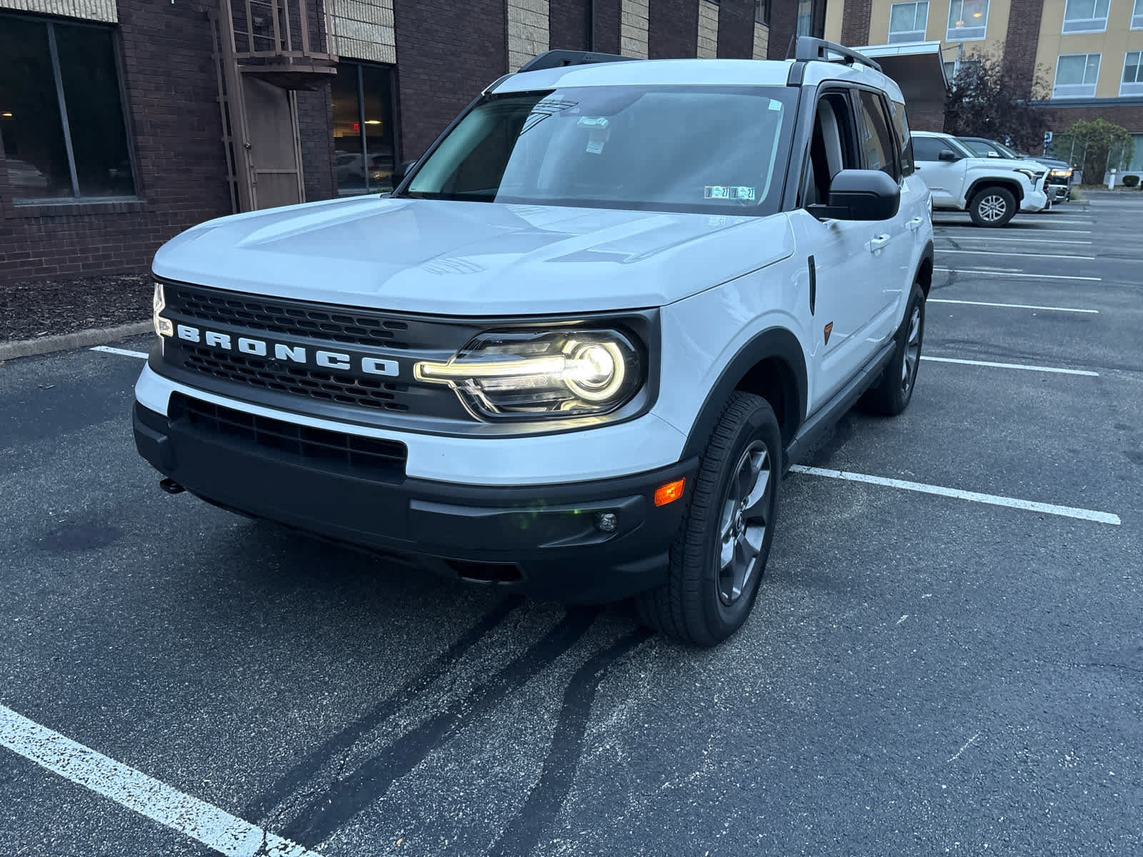 Used 2023 Ford Bronco Sport Badlands w/ Premium Package AWD/4WD image 3