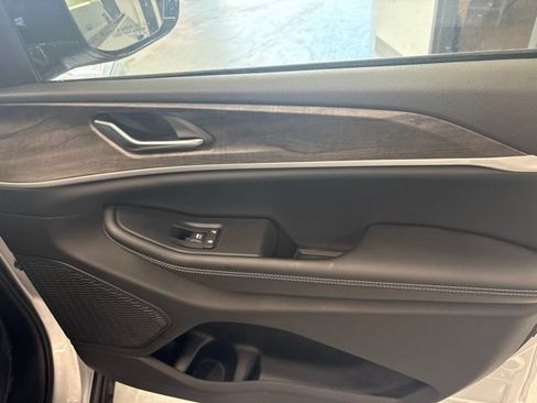 New 2026 Jeep Grand Cherokee L 4WD image 23