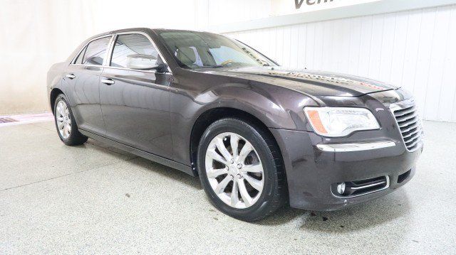 Used 2013 Chrysler 300 C AWD/4WD image 5