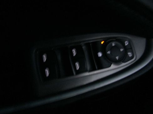 Used 2022 Chevrolet Malibu LT FWD image 18