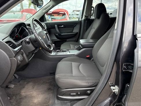 Used 2016 Chevrolet Traverse LT w/ Traveler's Package FWD image 15