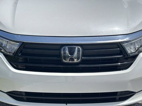 Used 2023 Honda Odyssey Touring image 8