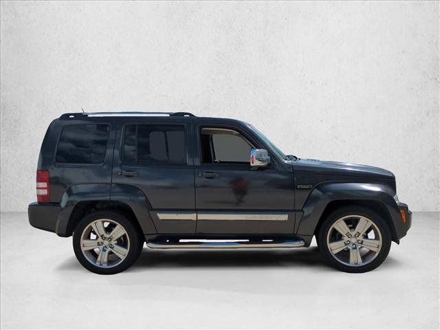 Used 2011 Jeep Liberty Limited Jet RWD image 4