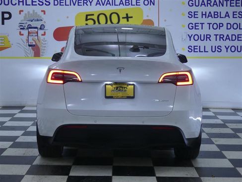Used 2021 Tesla Model Y Long Range image 4