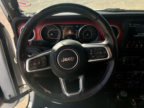 Used 2020 Jeep Gladiator Rubicon AWD/4WD image 13