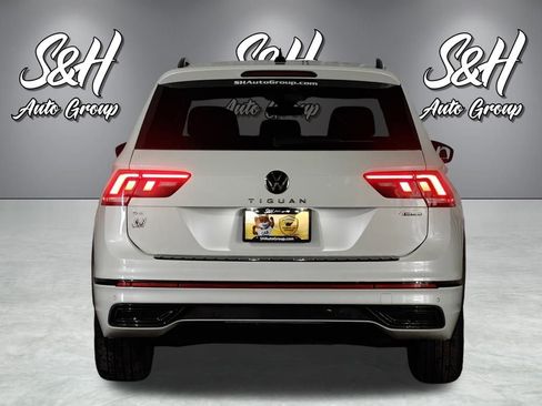 Used 2024 Volkswagen Tiguan SE R-Line AWD/4WD image 26
