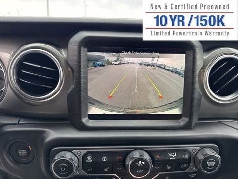 Used 2022 Jeep Wrangler Unlimited Sahara w/ Cold Weather Group image 26