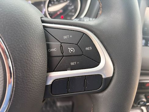 Used 2021 Jeep Compass Latitude image 17