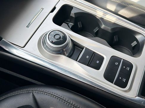 Certified 2023 Ford Explorer XLT w/ Equipment Group 202A image 22