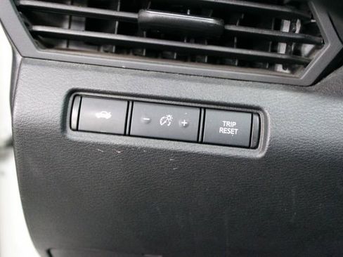 Used 2021 Nissan Altima 2.5 S AWD/4WD image 14