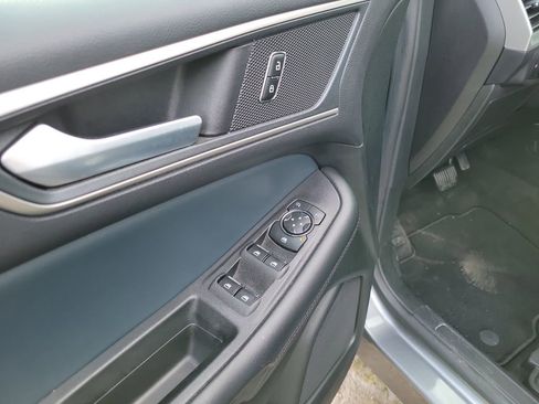 Used 2023 Ford Edge SEL w/ Sport Appearance Package image 13