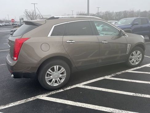 Used 2016 Cadillac SRX Luxury w/ Driver Awareness Package image 4