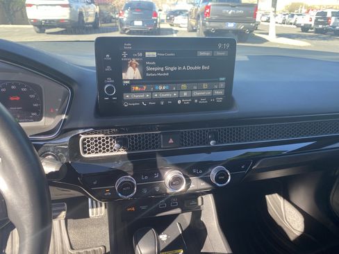 Used 2022 Honda Civic Sport Touring image 13