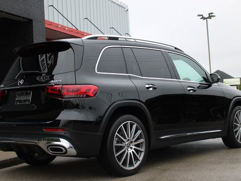 Used 2023 Mercedes-Benz GLB 250 4MATIC image 8