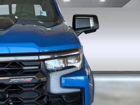 Used 2023 Chevrolet Silverado 1500 ZR2 w/ Technology Package AWD/4WD image 11