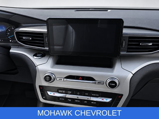 Used 2021 Ford Explorer XLT w/ Equipment Group 202A AWD/4WD image 19