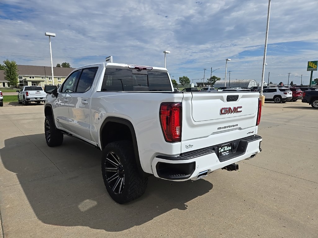 Used 2021 GMC Sierra 1500 AT4 w/ AT4 Premium Package AWD/4WD image 7