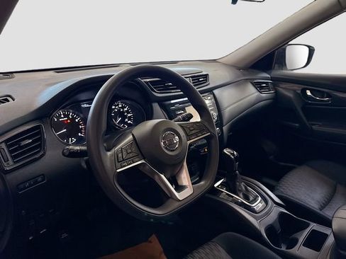 Used 2017 Nissan Rogue S AWD/4WD image 10