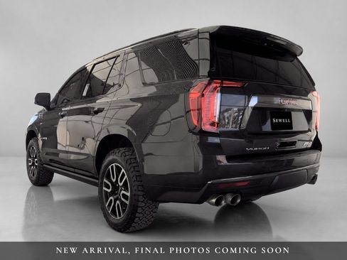 Used 2024 GMC Yukon AT4 w/ AT4 Premium Plus Package AWD/4WD image 6
