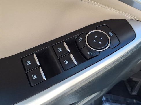 Certified 2022 Ford Explorer XLT w/ Equipment Group 202A image 25